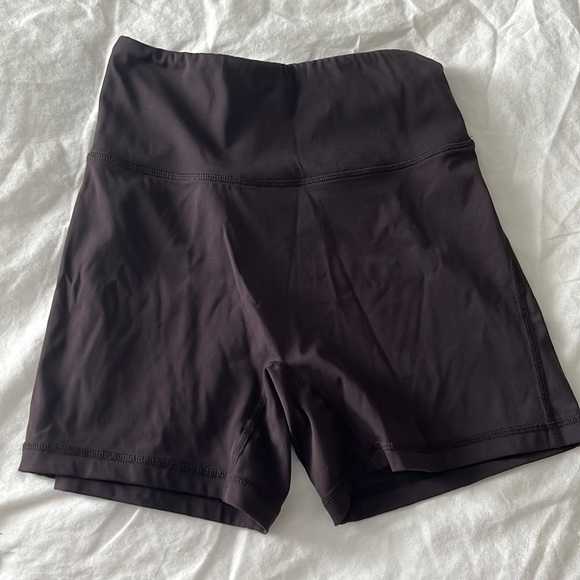 Alphalete Pants - Alphalete shorts
